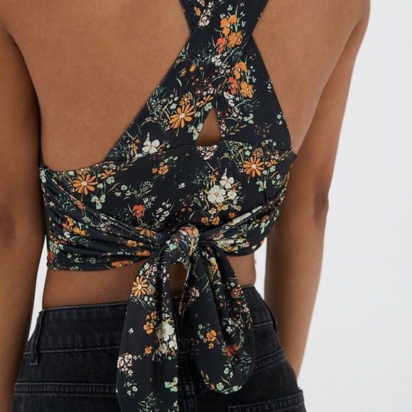 UO Phoenix Plunging Tie-Back Tank Top - Picture 4 of 4